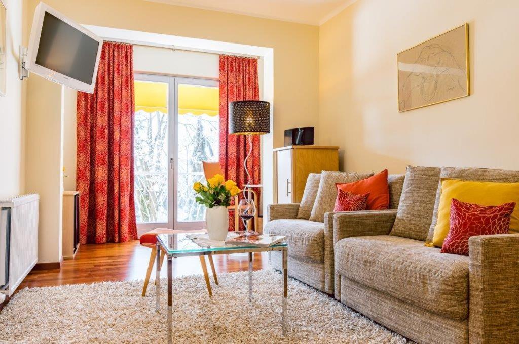 וילאך Das Moser - Hotel Garni Am See (Adults Only) מראה חיצוני תמונה