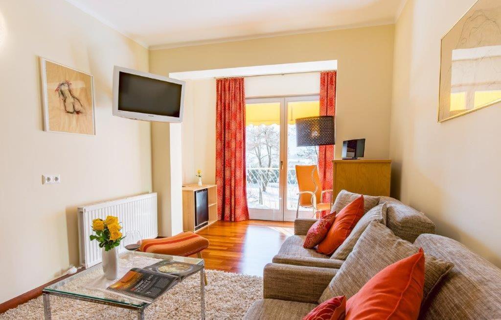 וילאך Das Moser - Hotel Garni Am See (Adults Only) מראה חיצוני תמונה