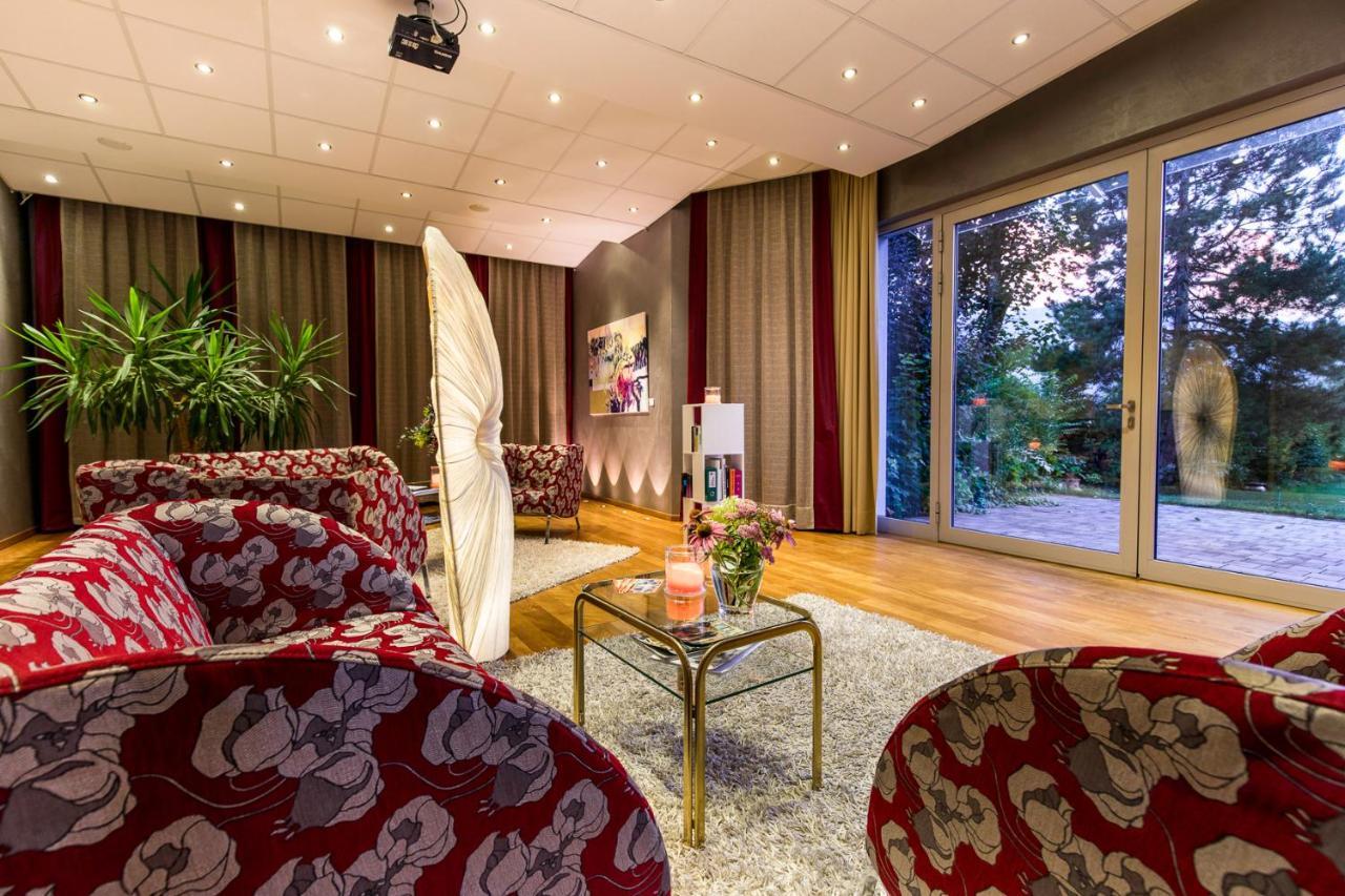 וילאך Das Moser - Hotel Garni Am See (Adults Only) מראה חיצוני תמונה